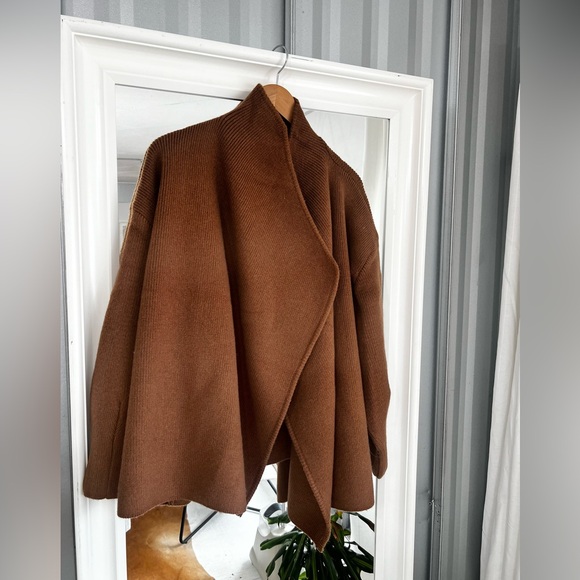 PRIV brown cardigan - Picture 1 of 3